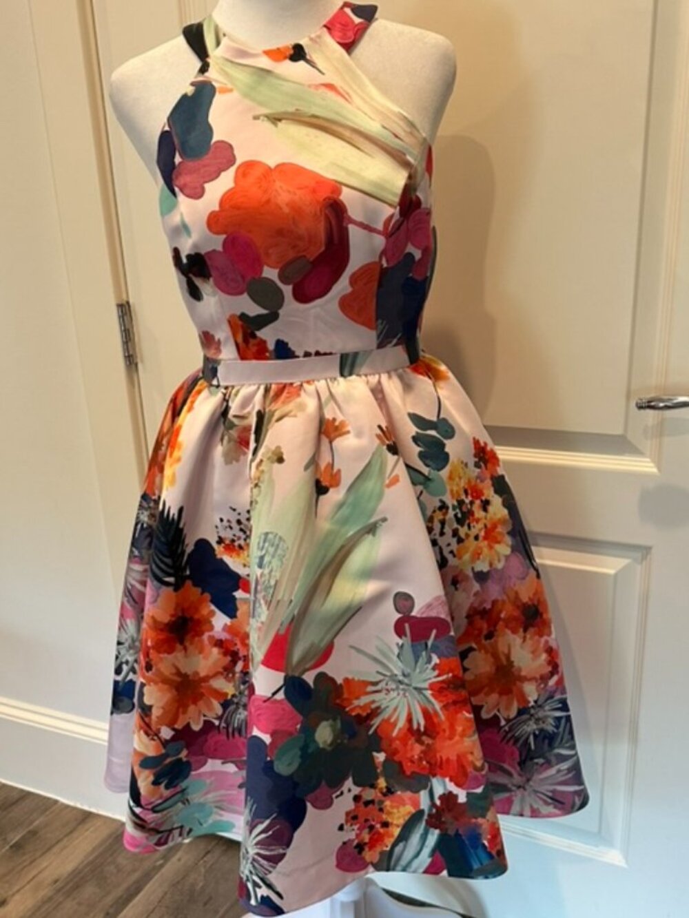 Gorgeous Parker Black Boutique floral Silky dress